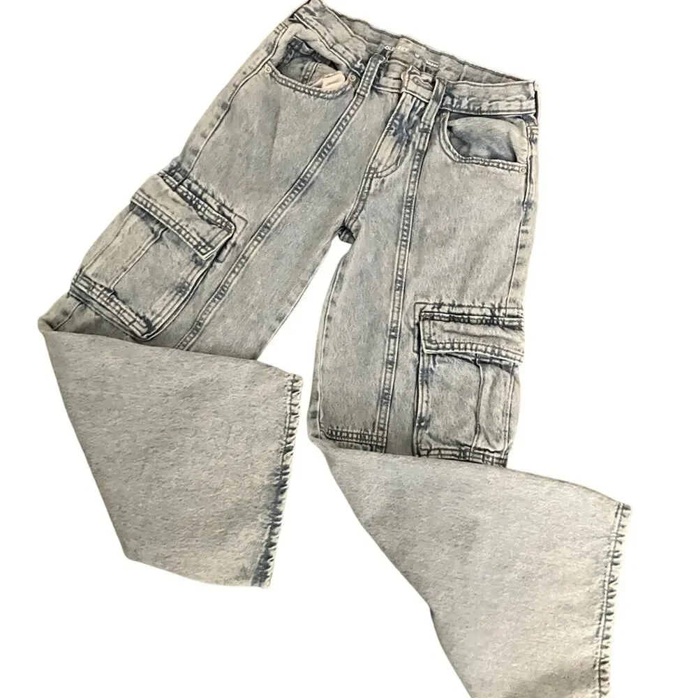 Old Navy High-Rise Baggy Jeans in Light Blue kids 10